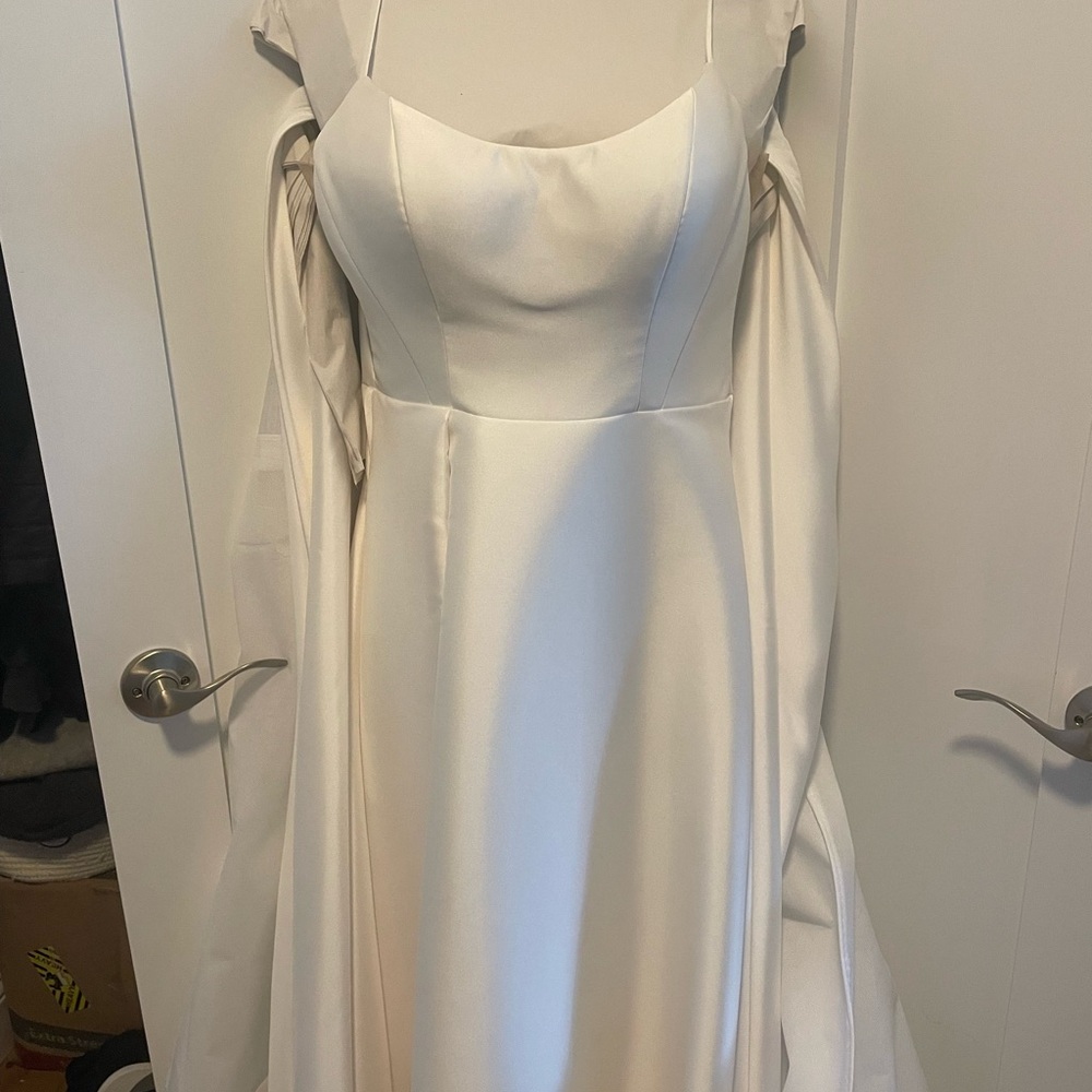 Brand New Never Worn Wedding Dress